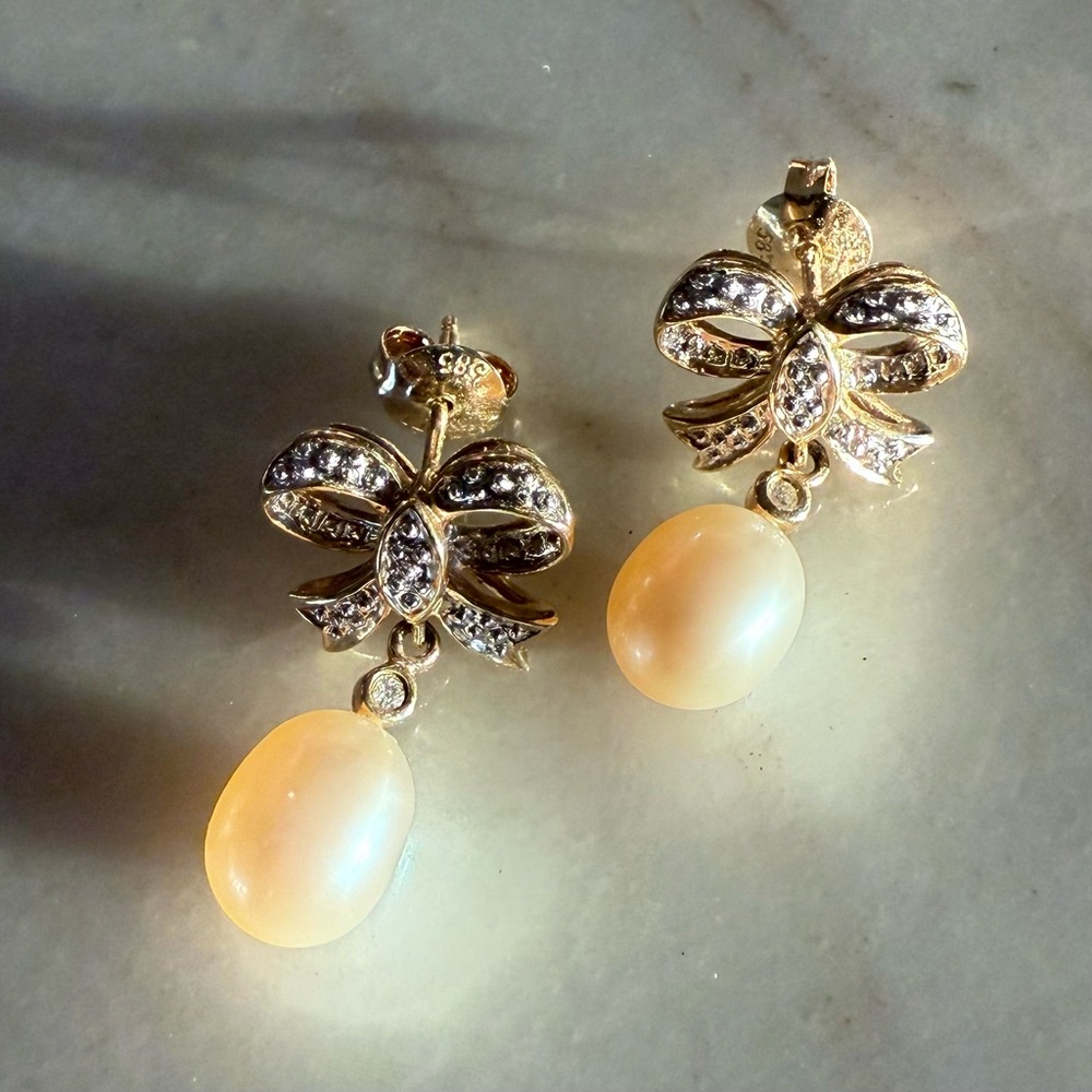 14kt Gold Diamond and Genuine Pearl Earrings